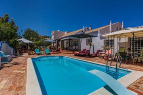 Girassol Apartment in Quinta Velha by LovelyStay